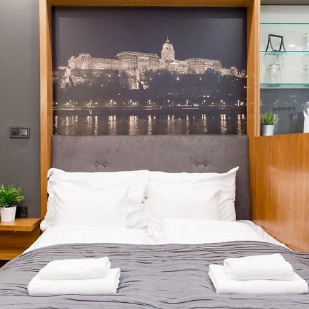 Retro Budapest Dream Suite Near The Danube Exterior photo